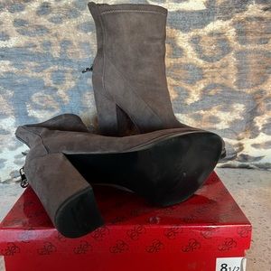 Guess Never worn Gray suede booties 8 1/2